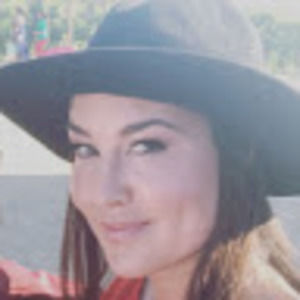 Meet your Posher, Holly